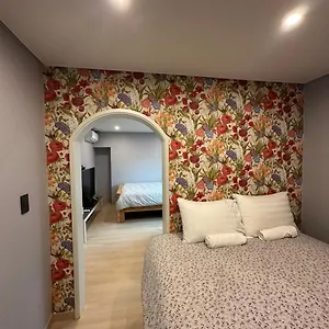 Station R Guest house